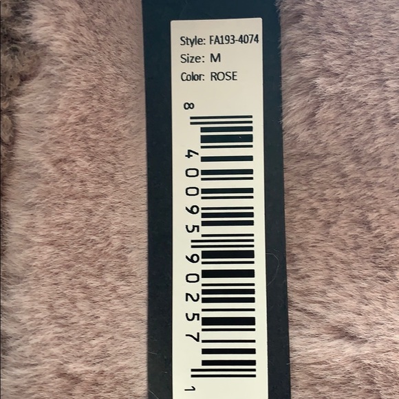 Chelsea & Walker Bomber Jacket - Picture 9 of 9